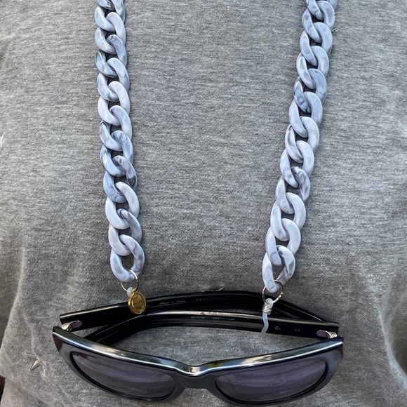 Sunglass Chain - Picture 1 of 2